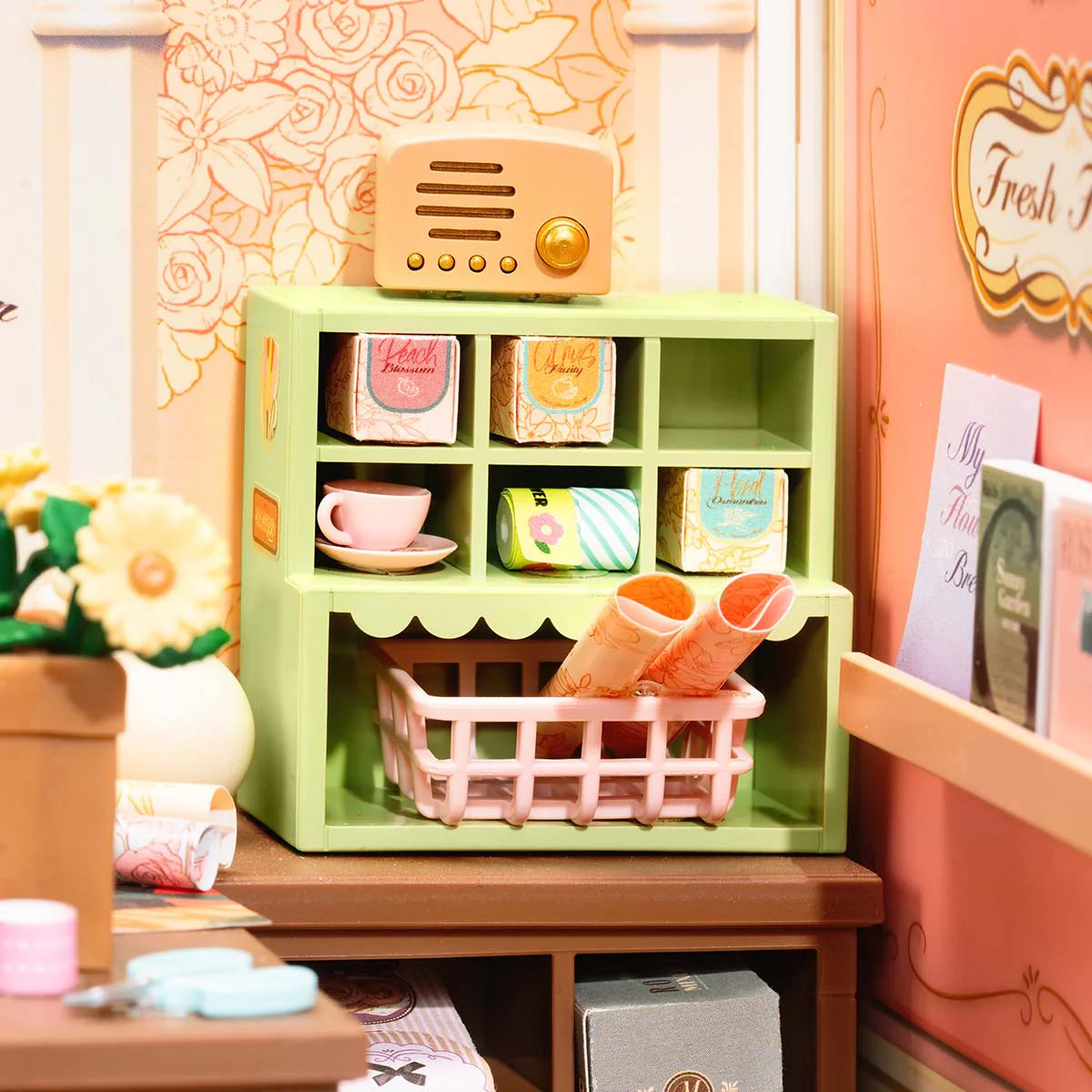 Rolife Fresh Flower Shop DIY Miniature House DW017B – Robotime