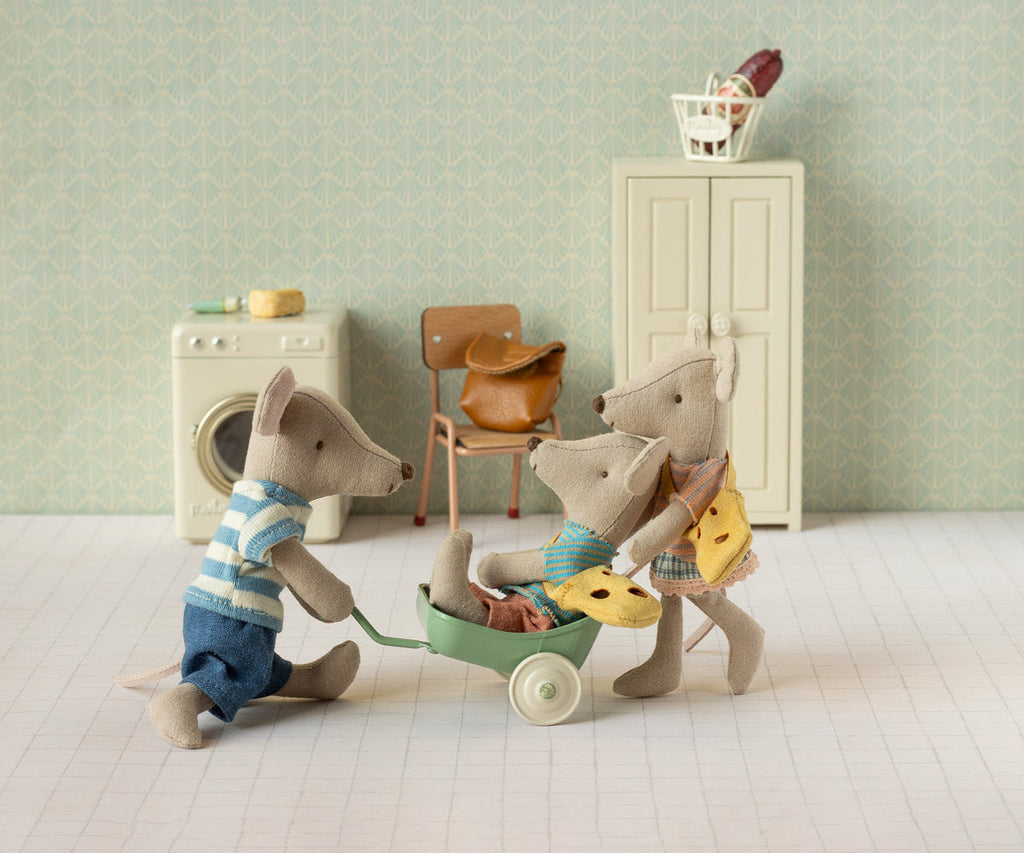 Tricycle Mouse, Big Brother – Brown – Maileg