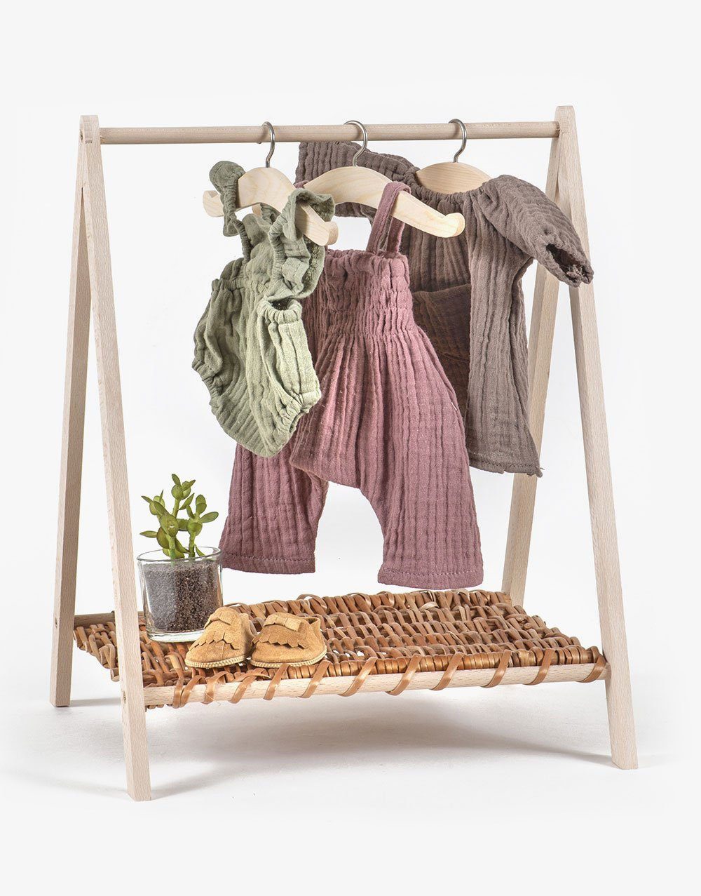 Wendy Wooden Doll Clothing Rack with Rattan Shelf – Minikane