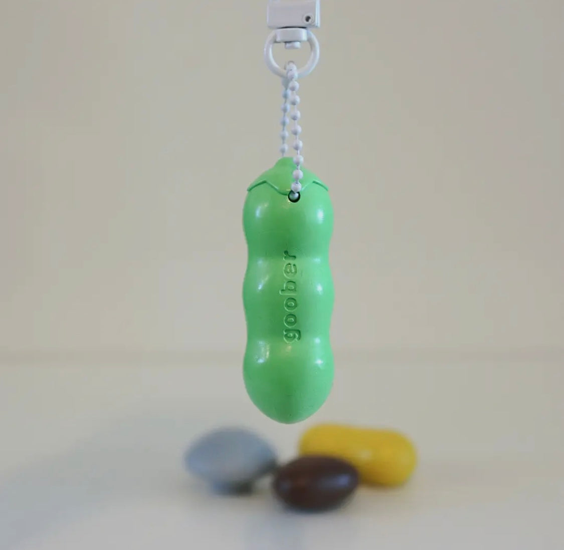Goober – Farm Crayon Key Ring – Peas