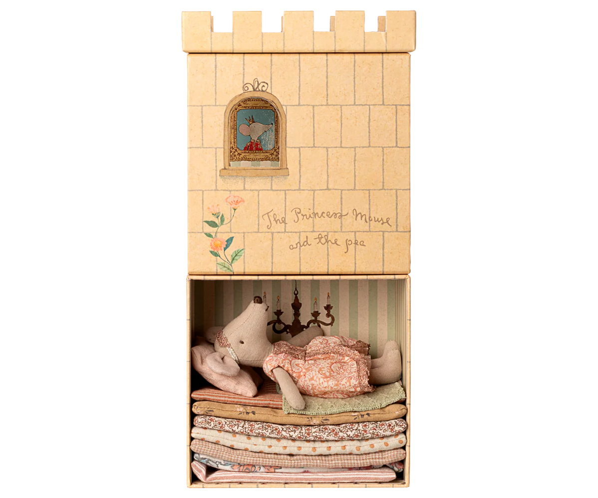 Princess and the Pea Big Sister Mouse – Maileg