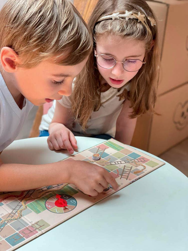 Magnetic Activity Game – Snakes & Ladders – Egmont
